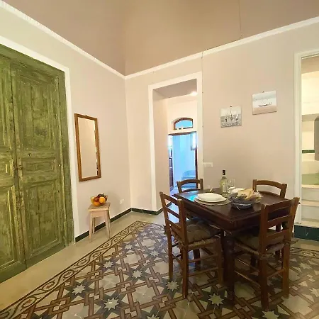 Maison Bordonaro * Cefalù